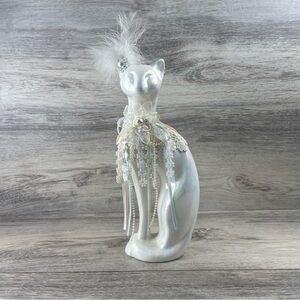 Vintage 1988 Enesco White Iridescent Siamese Cat Ceramic Feathers Lace 12”